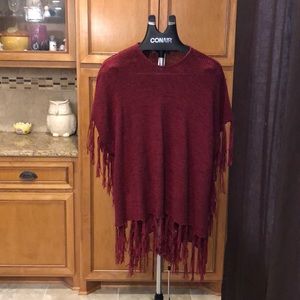 Maurice’s NWT poncho with cute fringe on sides and bottom hem.